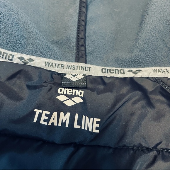 Arena Team Line Knit Quilted Swimmer Jacket Unisex Size Large - Picture 12 of 16